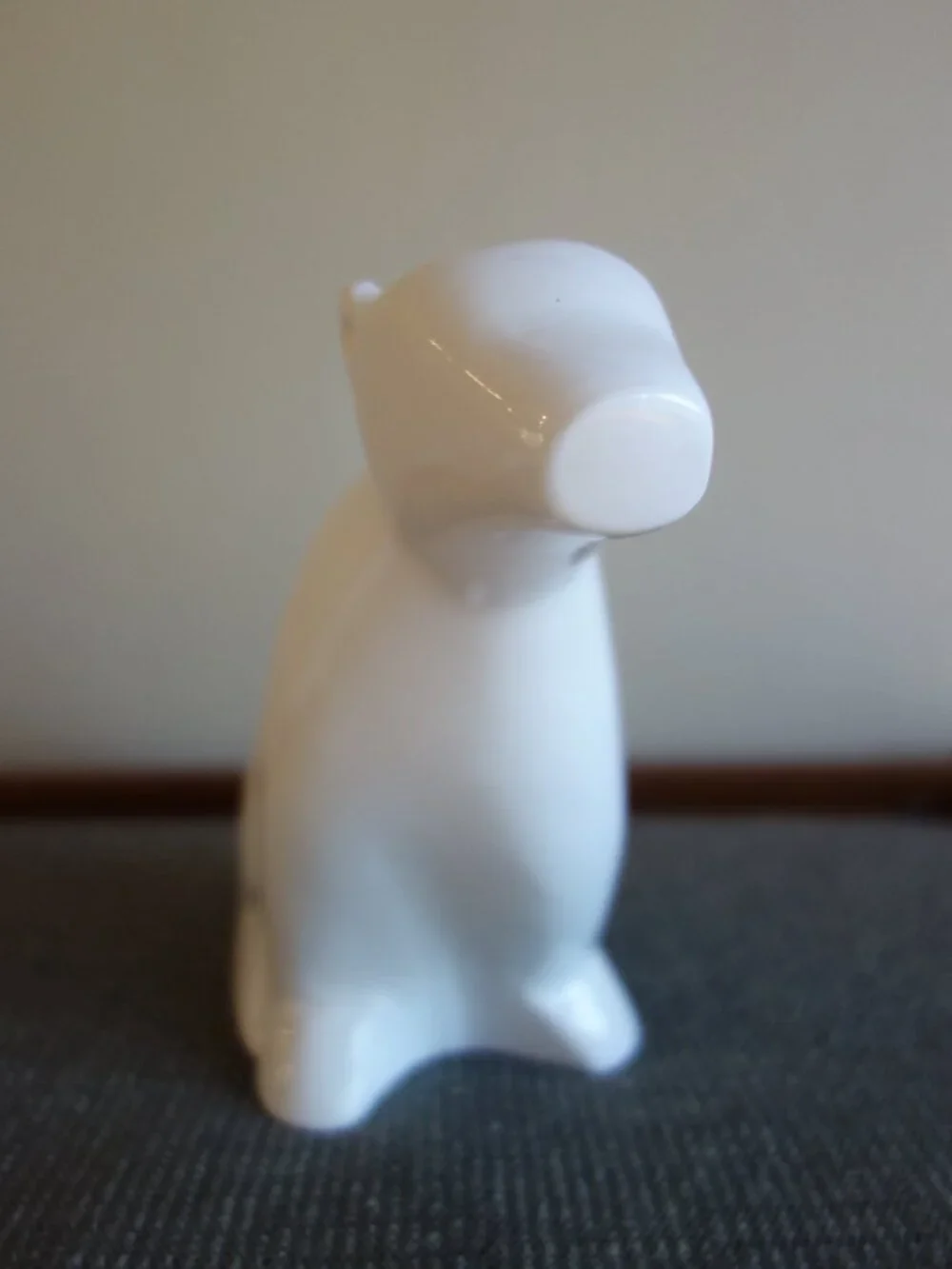 Vintage White Ceramic Polar Bear Figurine – approx.. 7.5” high